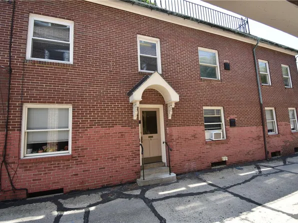 4 Bennett Ct, Easton, PA 18042
