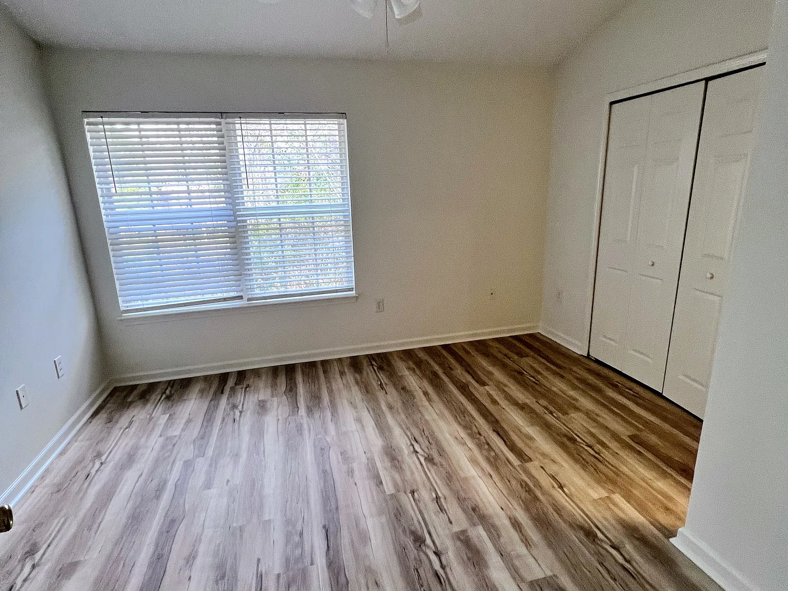 1025 Pinwheel Loop-Parkview-Pending Application — Photo 3