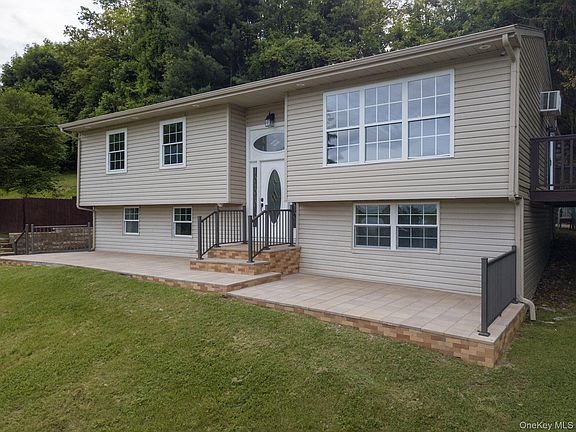 3rd image of 144 Reservoir Road
