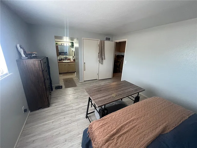 3030 Santa Fe St #6 — Photo 6