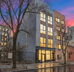 356 East 8th Street, #PH2