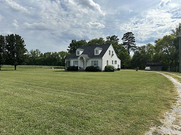 3rd image of 2183 Cow Rd