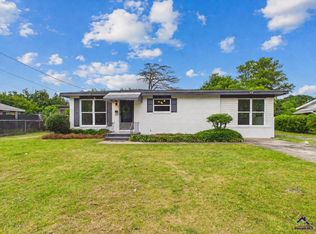 118 Meadowcliff Cir, Warner Robins, GA 31093