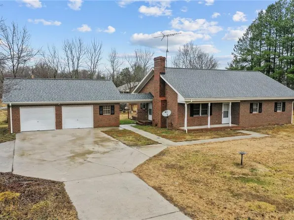 4544 N State Highway 49, Burlington, NC 27217
