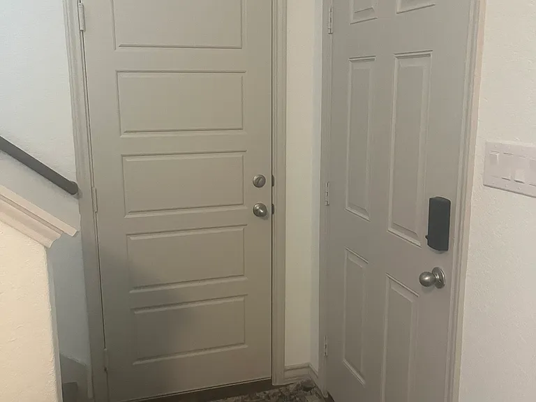 2077 Silver Oaks #1 — Photo 5