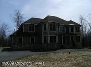225 Shannon Dr, Long Pond, PA 18334