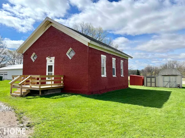 5238 Lytle Rd, Corunna, MI 48817