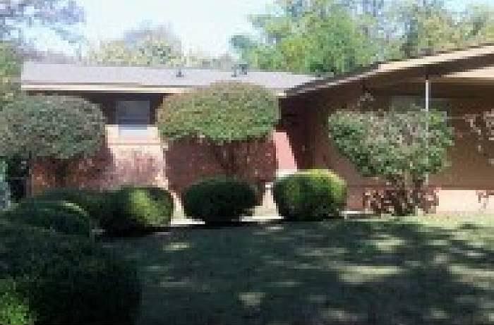 2nd image of 8 Brickton Pl