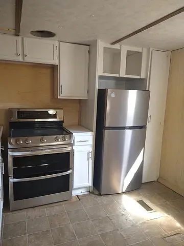 8028 Huebner Rd #3 — Photo 4