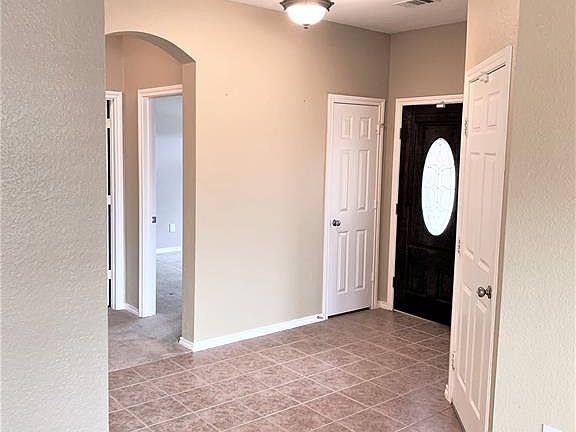 4th image of 2308 Belmont Park Dr