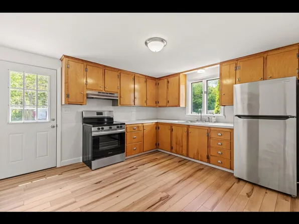 19 Church St, Scarborough, ME 04074