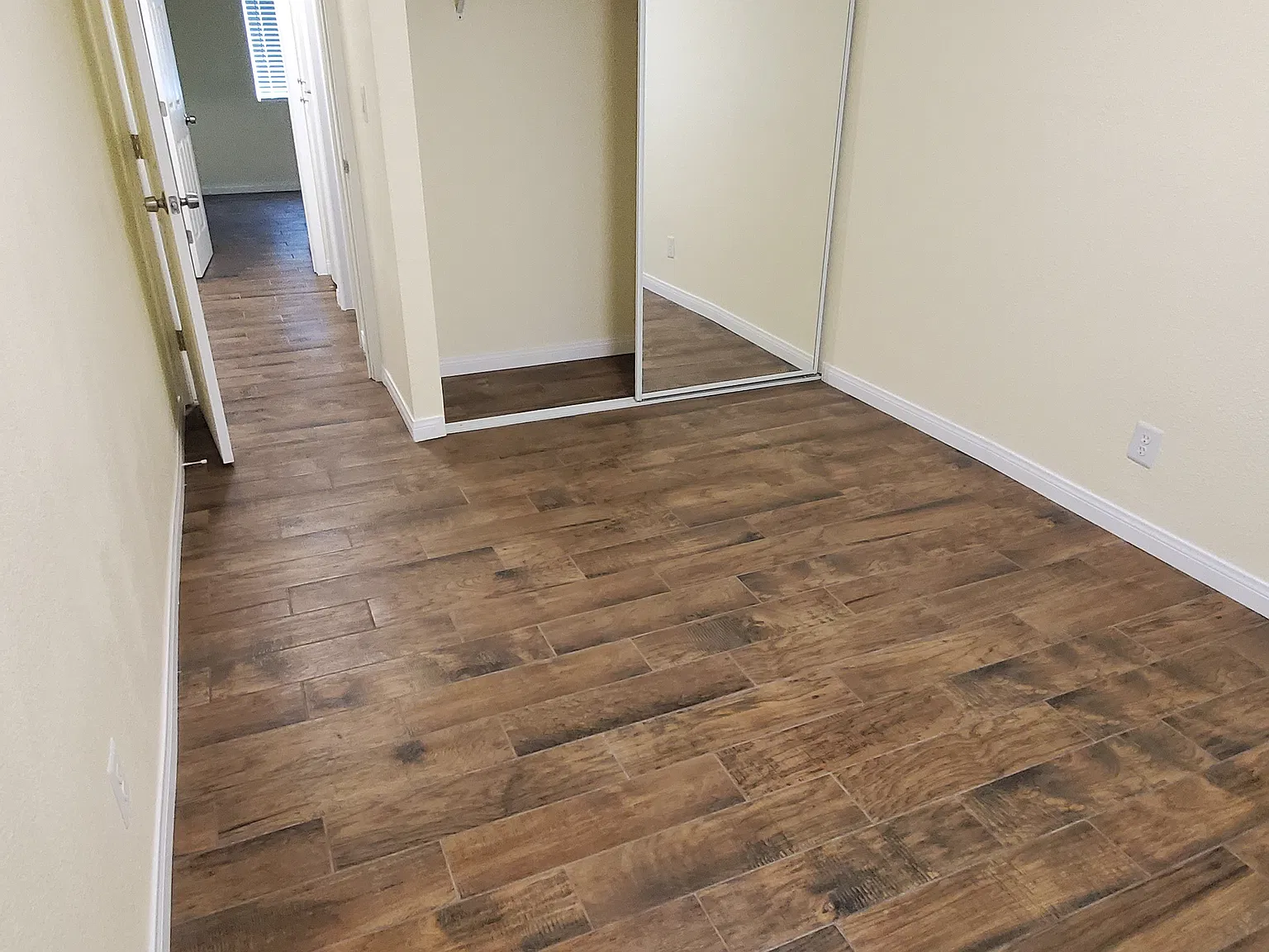 2 bed, 800 sqft, $2,800 — Photo 4