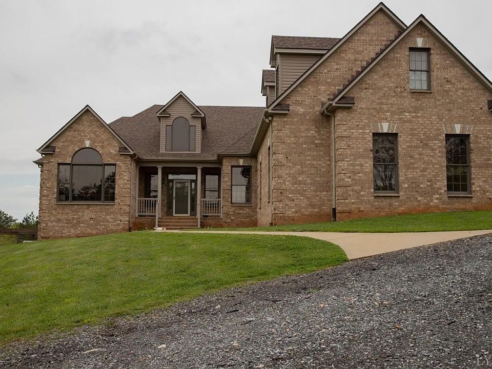 1st image of 202 Fernbrooke Dr