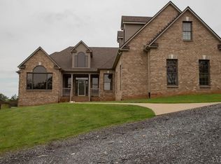 202 Fernbrooke Dr, Altavista, VA 24517