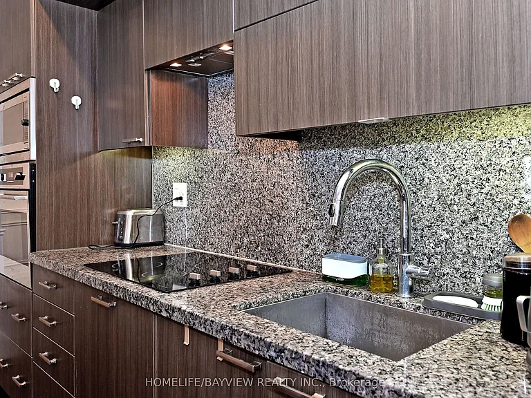 120 Harrison Garden Blvd #735 — Photo 25