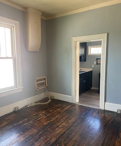 725 McGilvary St #4 — Photo 8