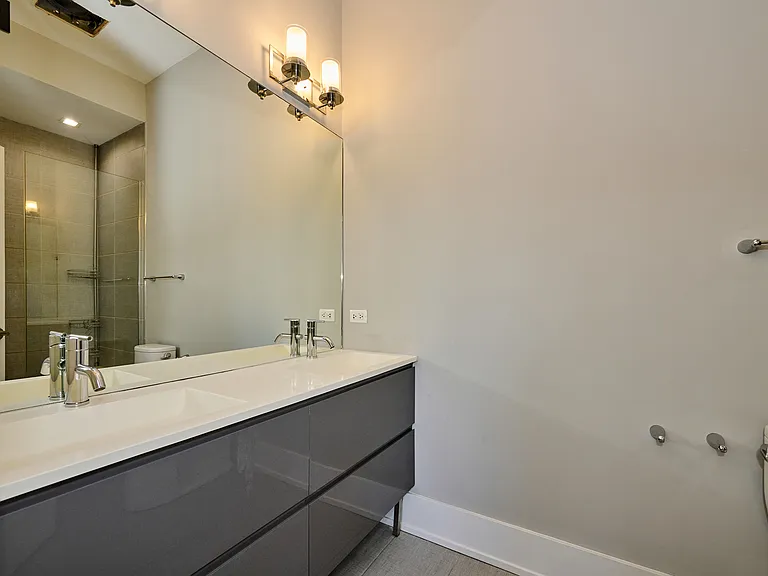 1338 W Cullerton St #2E — Photo 9