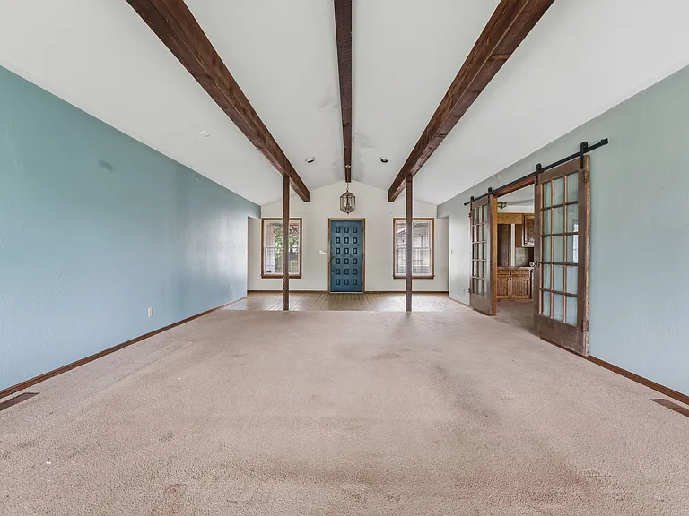 315 E Fairway Ln — Photo 7