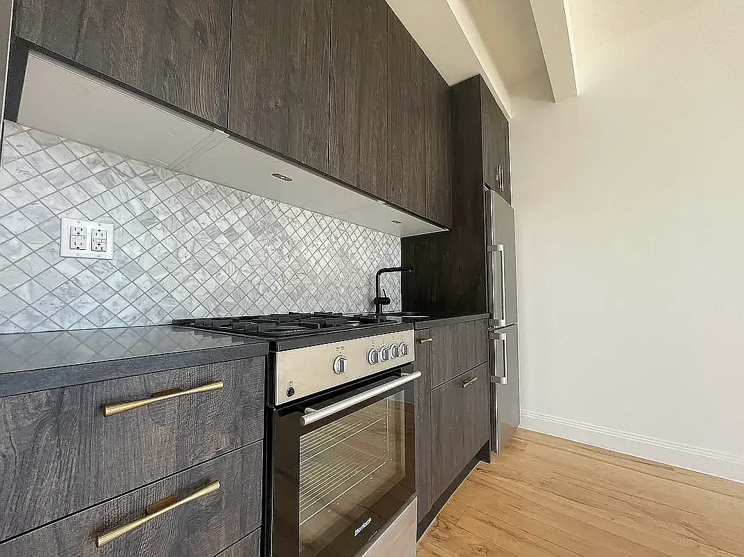 564 Saint John's Place — Photo 1