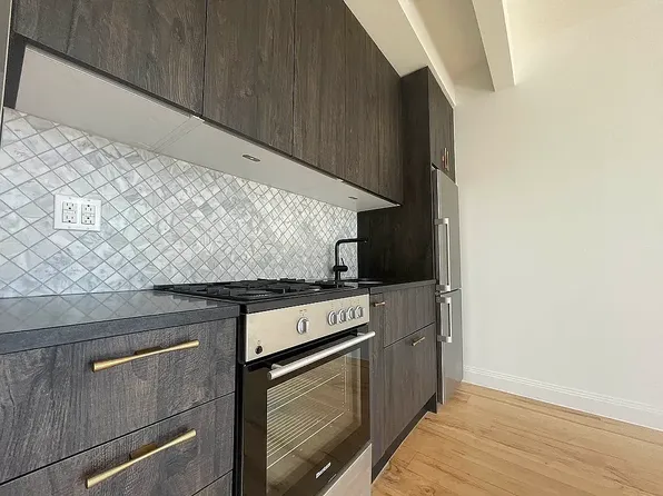 564 Saint Johns Pl, Brooklyn, NY