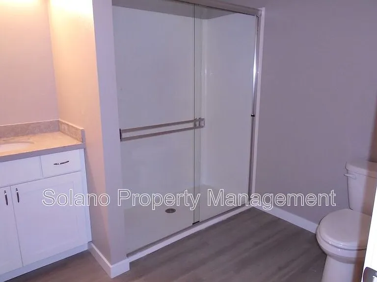 2401 Broadway St #107 — Photo 12