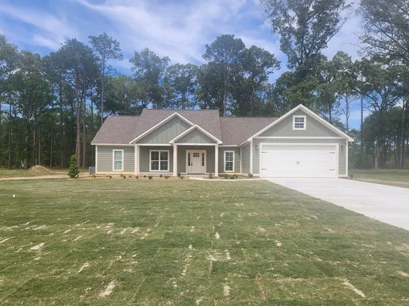 102 Sawtooth Dr, Leesburg, GA 31763