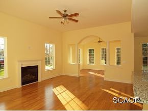 5th image of 29119 Finch Ln