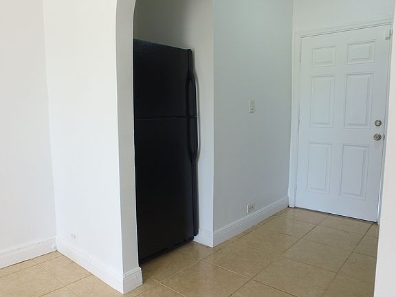 4th image of 15925 NW 22nd Ct