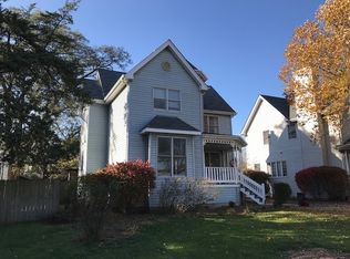 346 Hawthorne Ave, Bensenville, IL 60106