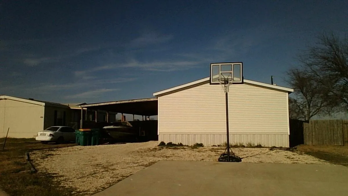 302 Opal Circle — Photo 2