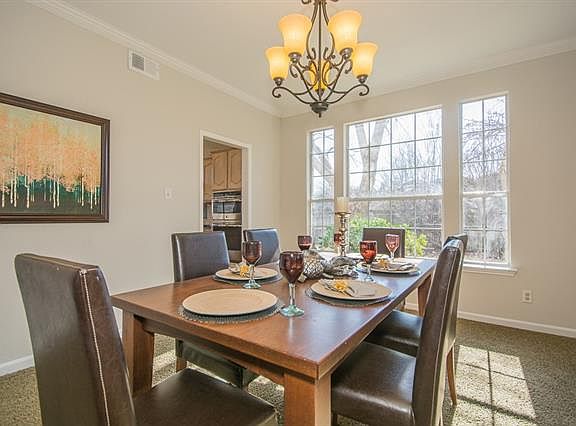5th image of 2161 Wedgewood Dr