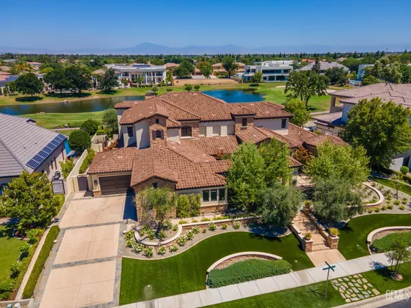 2508 Brighton Park Dr, Bakersfield, CA 93311