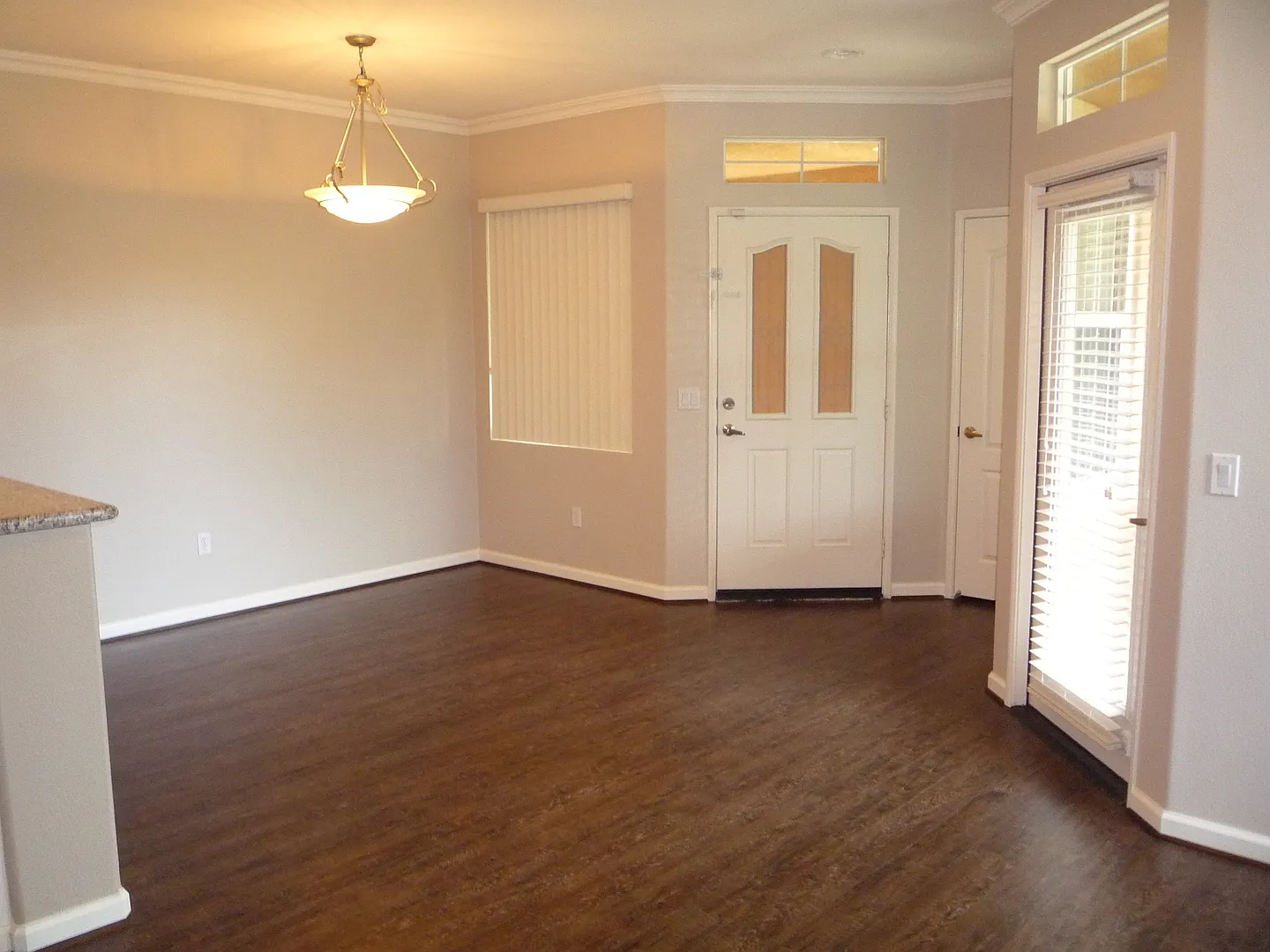 Sabre Springs Upper Corner Unit with Garage — Photo 2