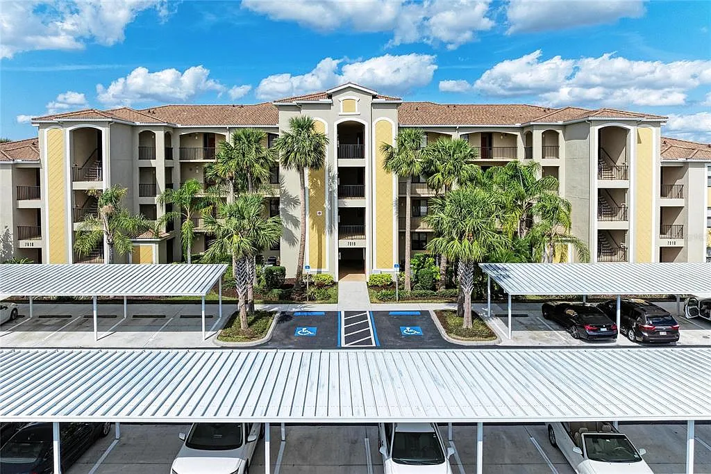 2 bed, 2.0 bath, 1156 sqft, $2,200 — Photo 3