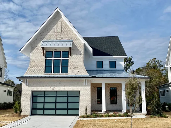 8233 Winding Creek Circle, Wilmington, NC 28411