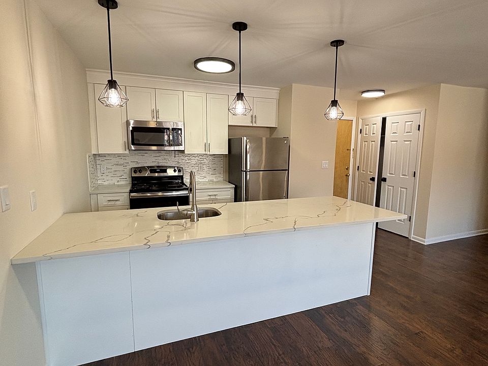 1st image of 1036 Chancellor Ave APT 7