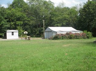 2978 Cemetery Rd, Scottsville, KY 42164