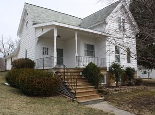 115 Clowney St, Mineral Point, WI 53565