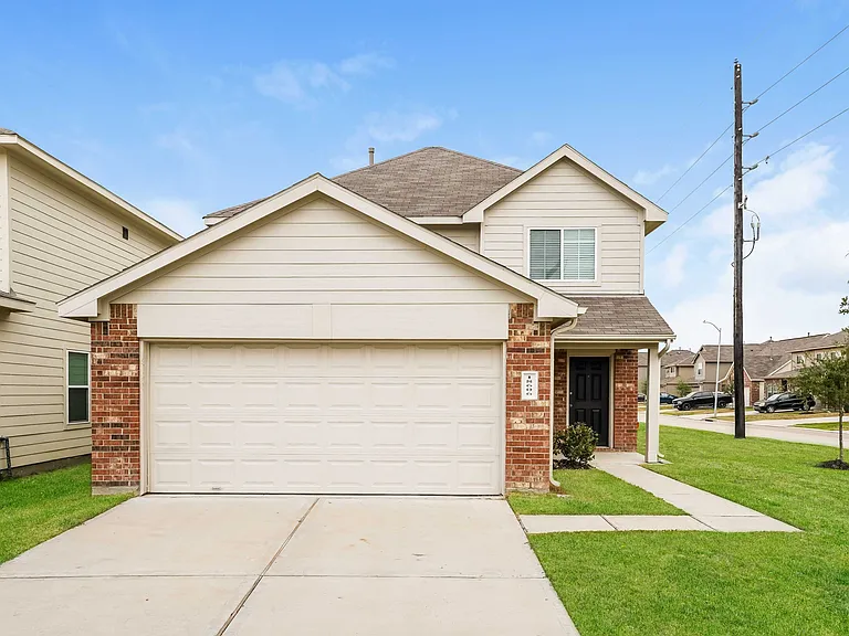 18606 Queesborough Crk — Photo 1