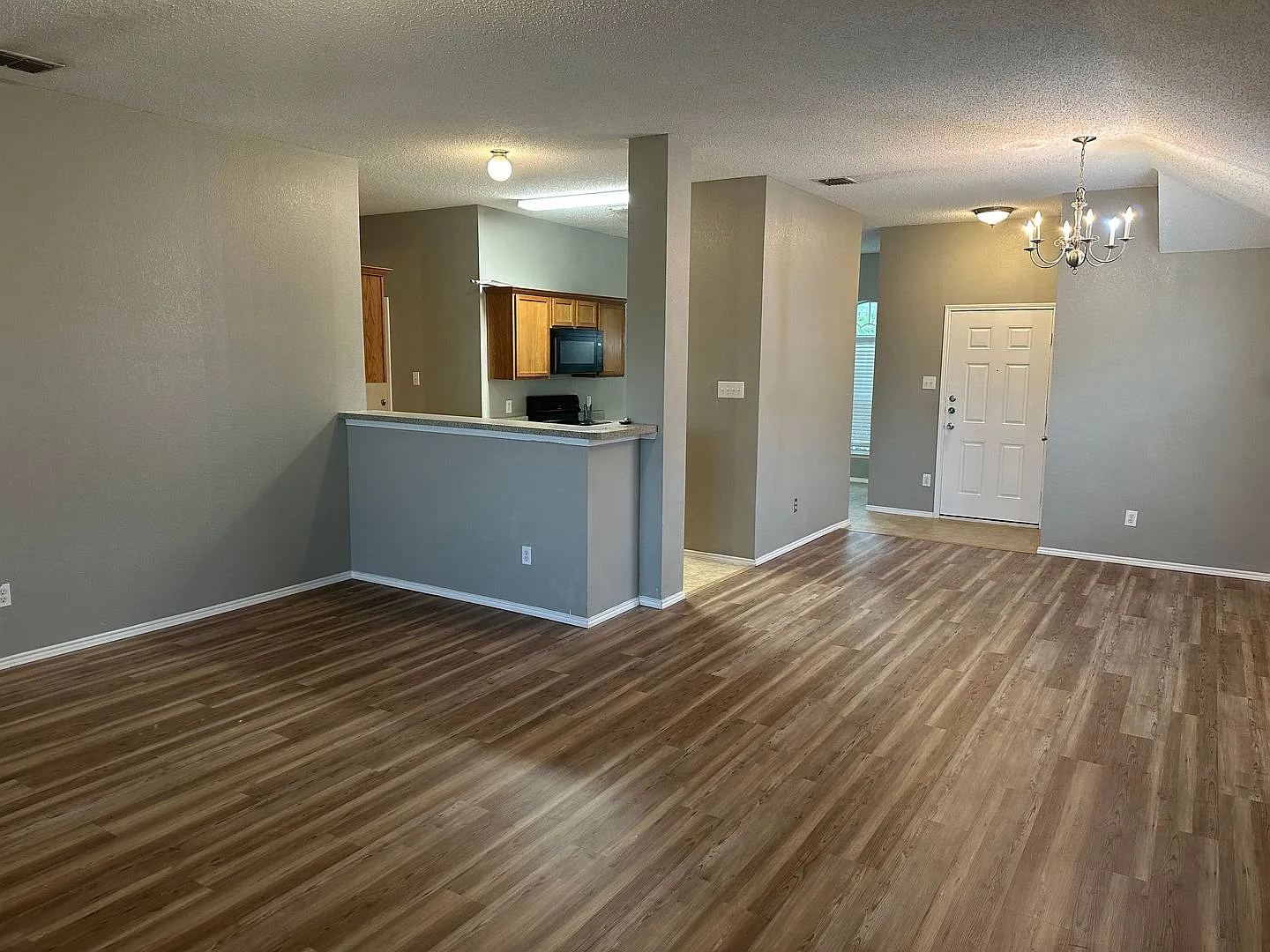 Adorable 3-2-2 in Trails of Chesnut Meadow in Forney! — Photo 1