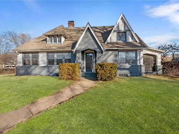 214 W Clay Ave, Plattsburg, MO 64477