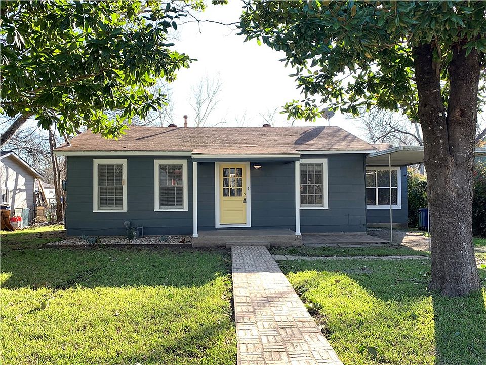 1st image of 1211 Romeria Dr