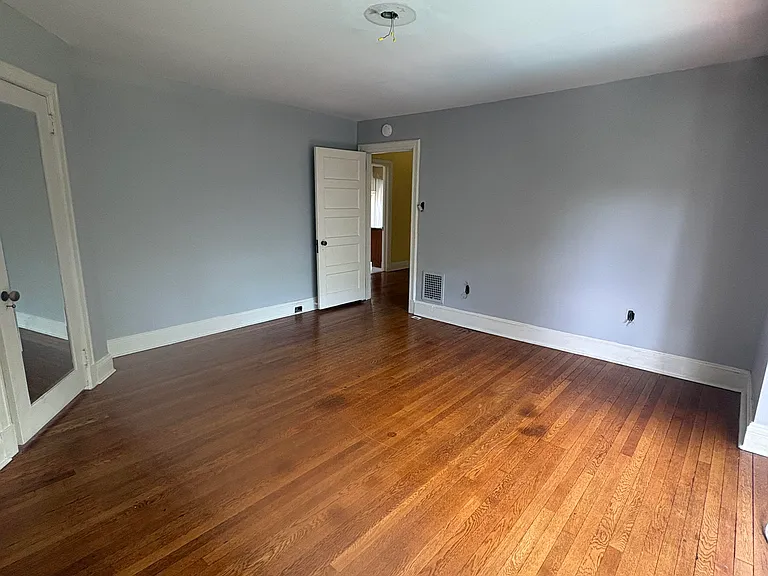 2nd floor bedroom