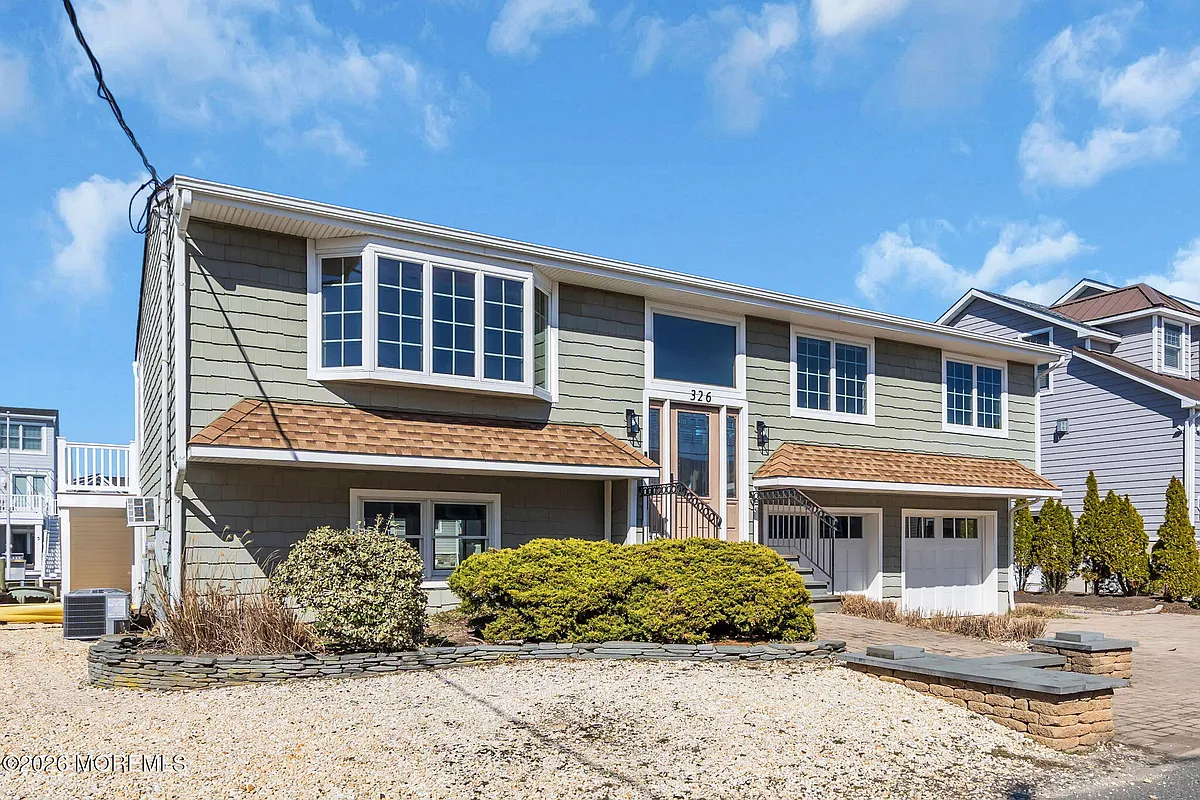 Building Photo - 326 Cutter Ln