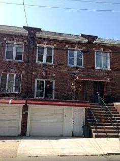 2nd image of 1638 W 5th St