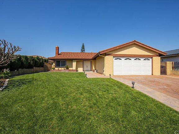 2nd image of 13615 Yvette Dr