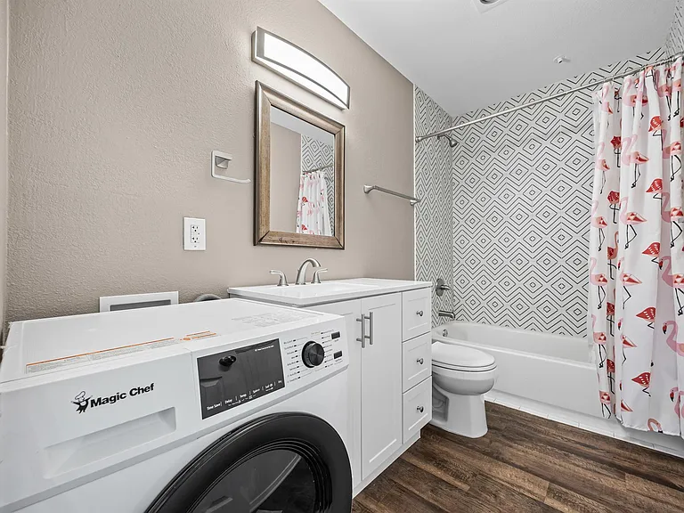 5215 Saint Georges Grn #D — Photo 10