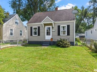 2268 E Keys Ave, Grandview, IL 62702