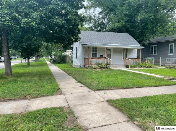 1036 N 8th St, Lincoln, NE 68508