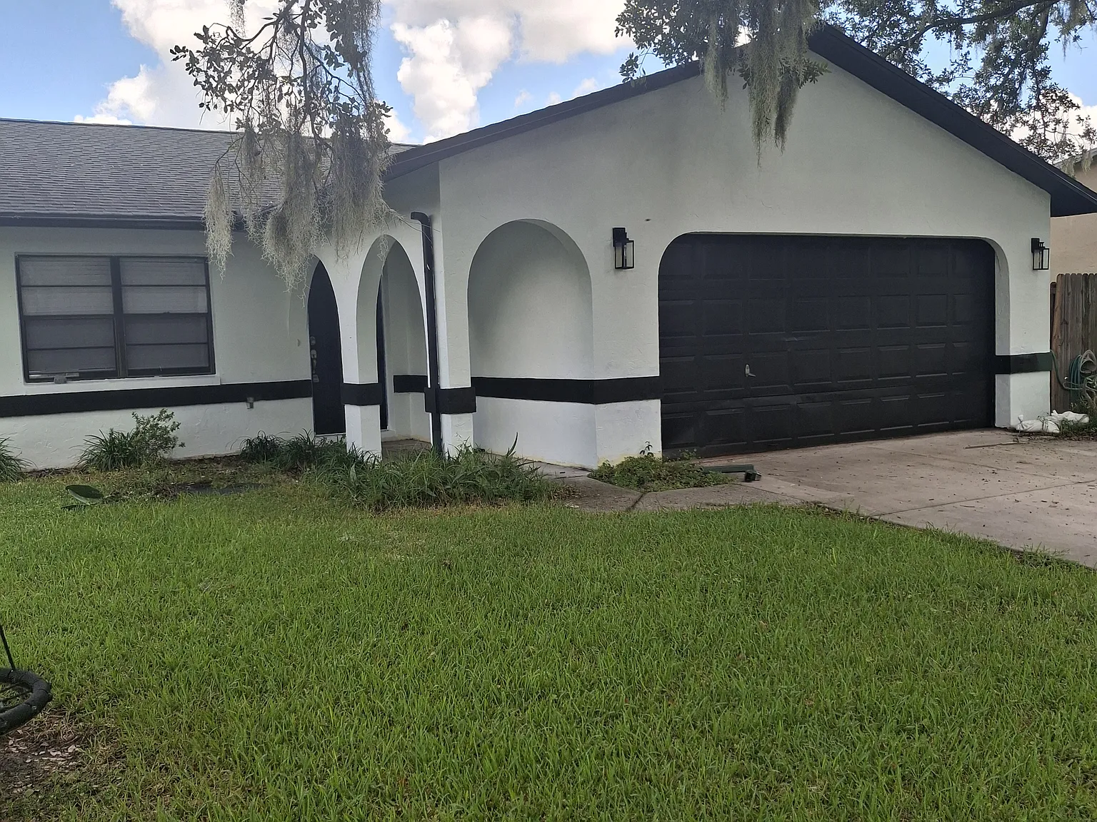 3 bed, 1452 sqft, $3,350 — Photo 1